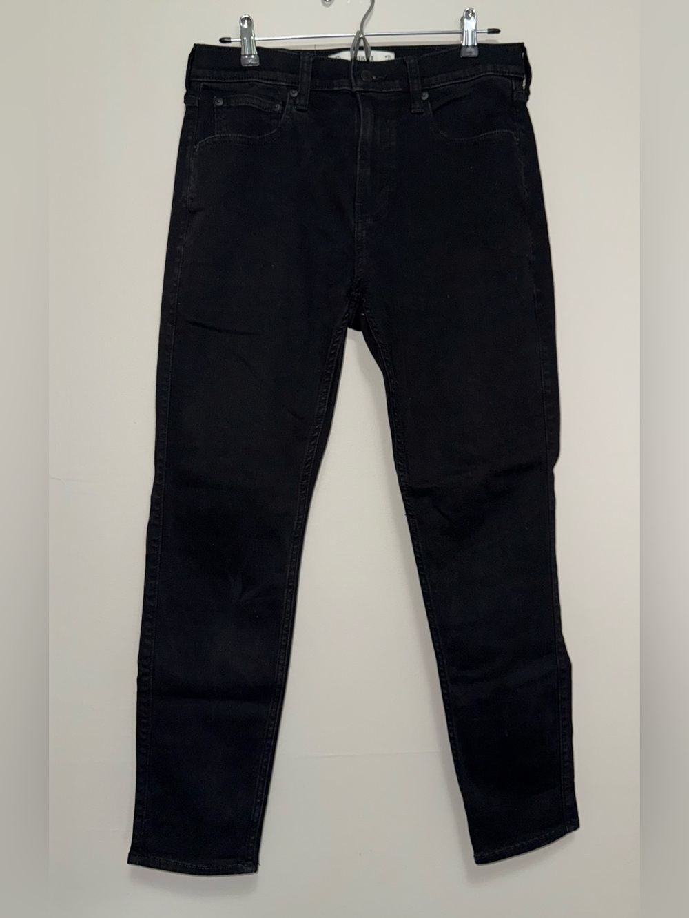 Hollister Men's Black Athletic Skinny Jeans